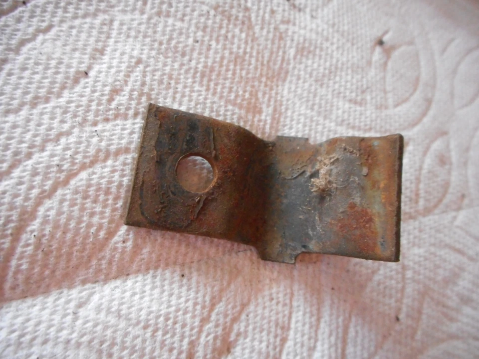 Mercedes Benz Ponton 190b Wire Clamp wiring electrical clamps engine compartment Foto 3 de 4