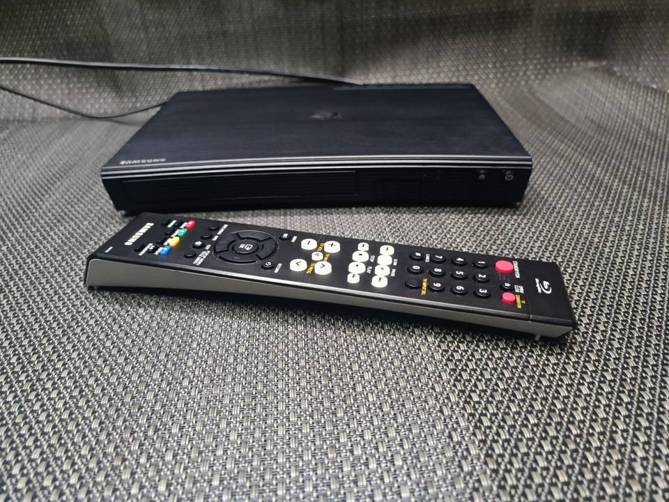 Samsung BD J5500 DVD 3D Bluray Player HDMI LAN 8806086570091 eBay