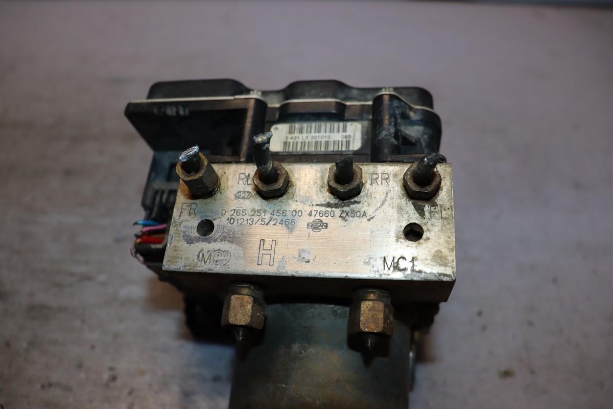2011-2012 Nissan Altima OEM ABS anti lock brake pump module 47660