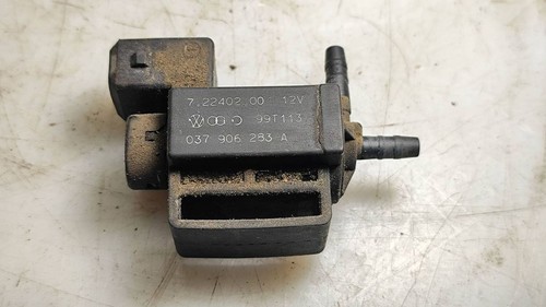 Volkswagen Bora 2002 Benzin 74kW Turbolader Druckwandler Magnetventil 037906283A