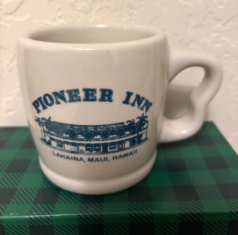 VTG, PIONEER INN, Lahaina, MAUI, Hawaii~Coffee Cup~Mug~Two-Finger Grip~HALL~USA