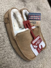 NEW Dluxe by Dearfoams Women's Shearling Moccasin plush Slippers - size 8 42.