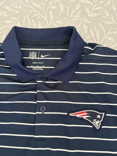 New England Patriots Nike Official NFL Polo Short Sleeve Shirt Dri-Fit Medium