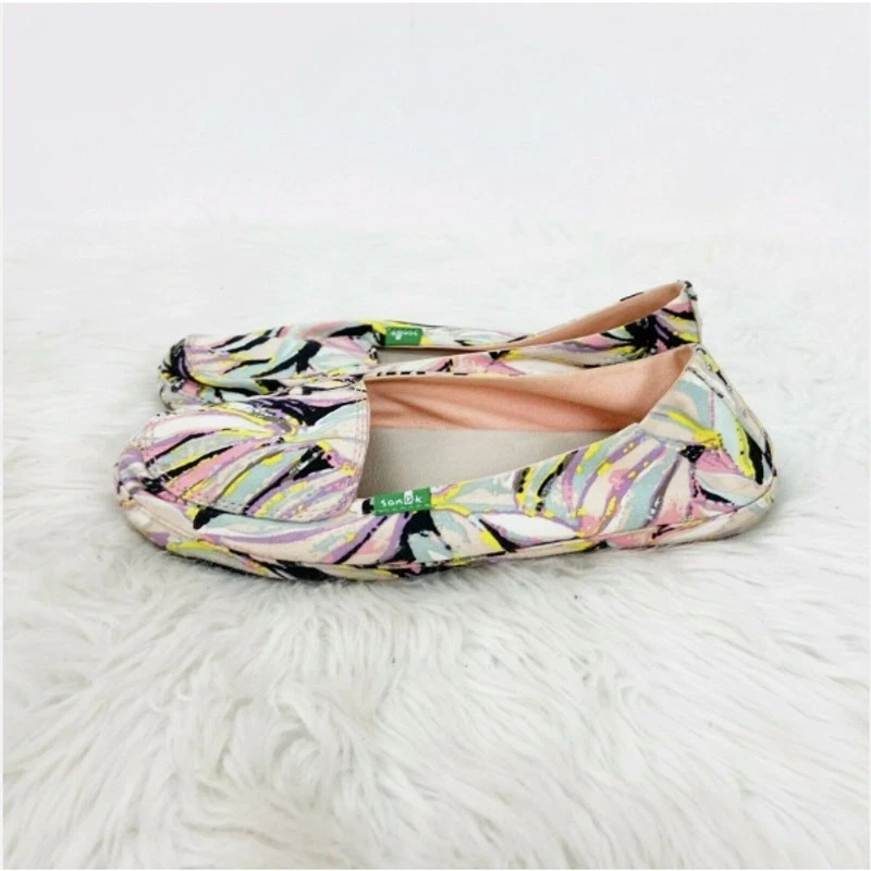 Zapatos planos Sanuk Palmtastic talla 6 para mujer de lona sin cordones florales cómodos informales Foto 3 de 4
