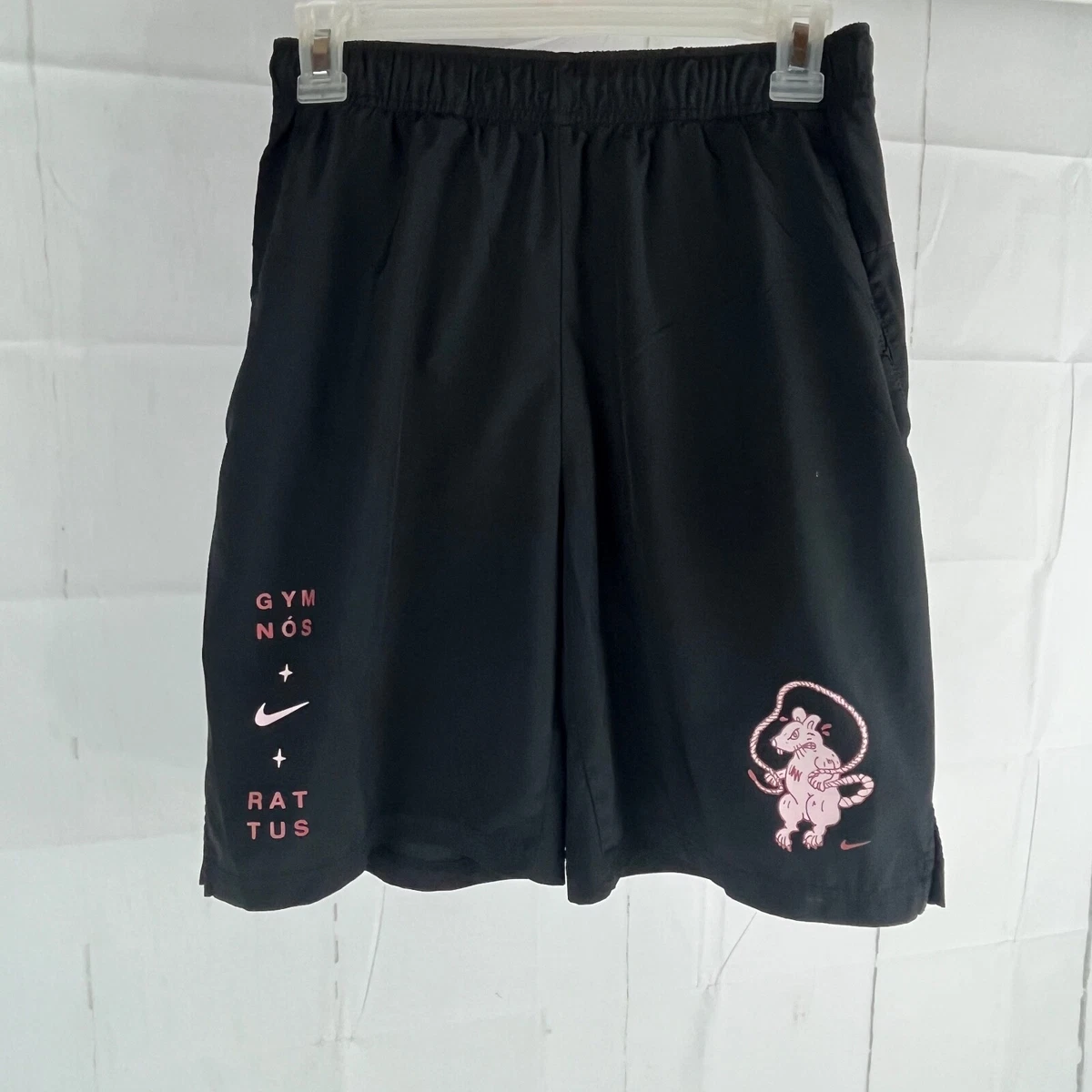 Nike cross training shorts top