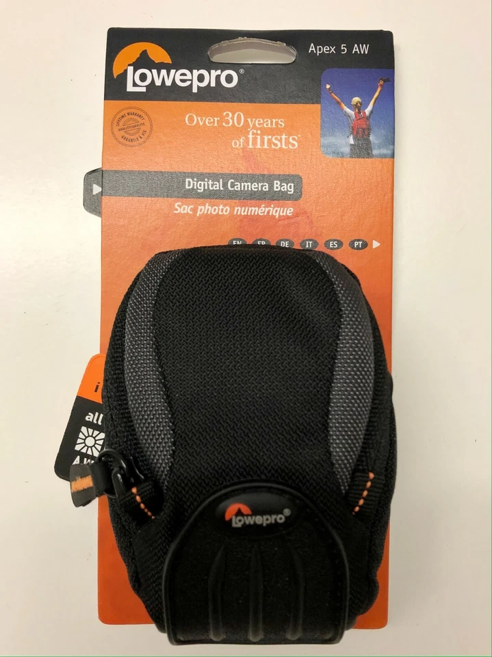 LOWEPRO Apex 5AW Digital Camera Pouch - Black | Camera Case / Pouch - Image 4 of 4