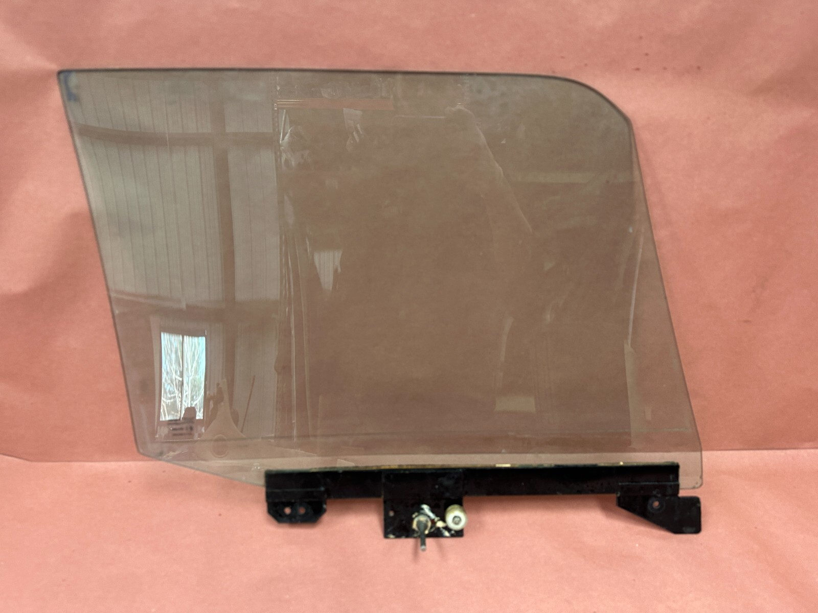 Bentley Brooklands 1994 Front Left Door glass