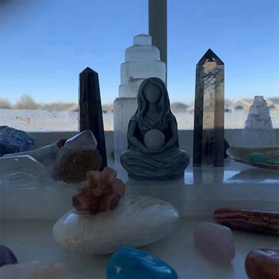 Goddess Statue Cafe Greek Mythological Figure Resin Sculpture Home