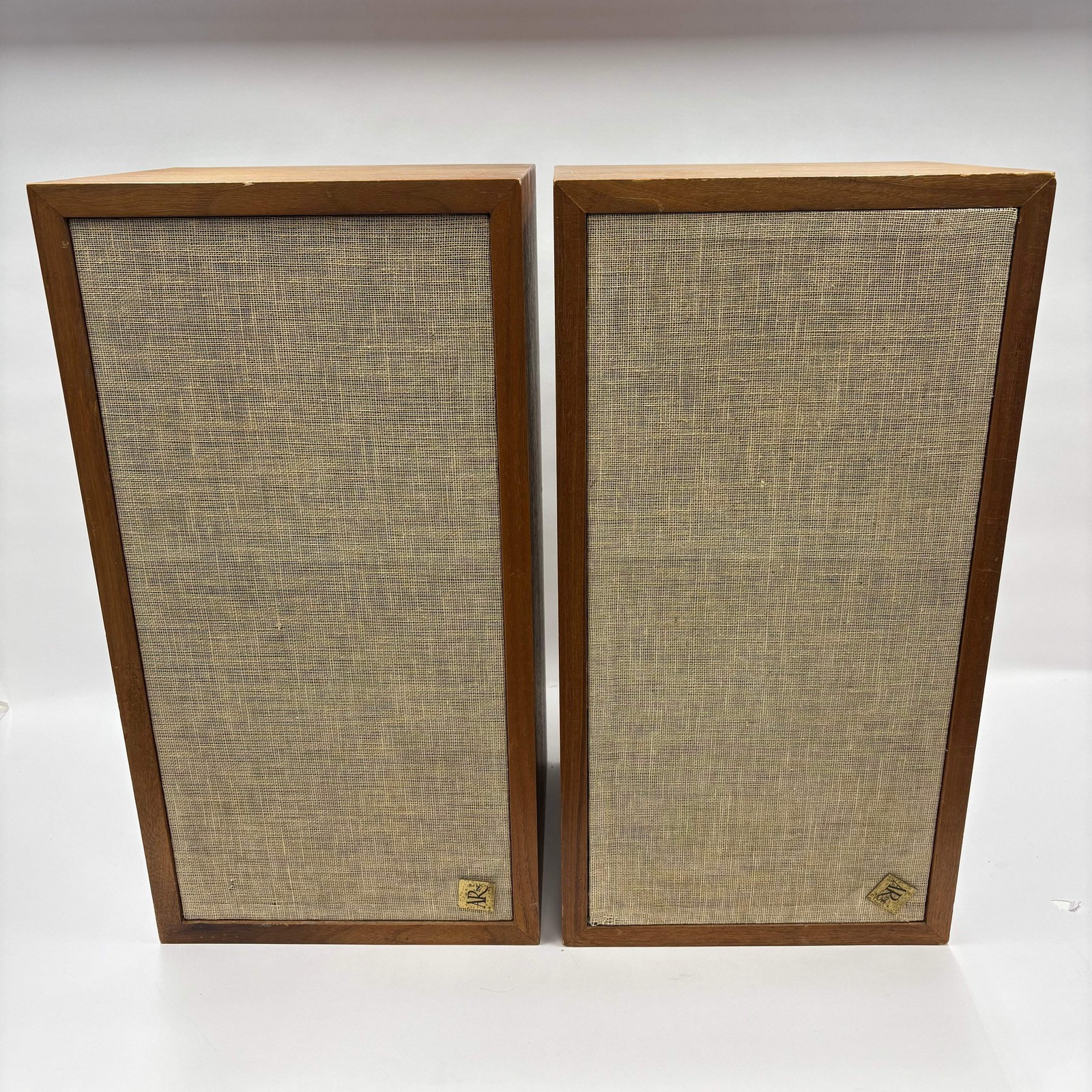 Acoustic Research AR-4x Bookshelf Speakers Wood