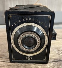 AGFA SHUR FLASH Vintage Box Camera Shutter Works Black & Gold Trim
