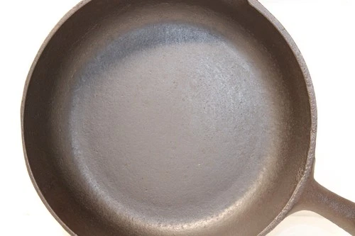 Wagner Ware Sidney O 1055 No. 5 w Stylized Logo (1922-1959)