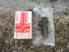 Yanmar injector 728170-53100. 1GM, 1GM10, 2GM, 2GMF, 2GM20, 2GM20F, 3GM, 3GM30F.