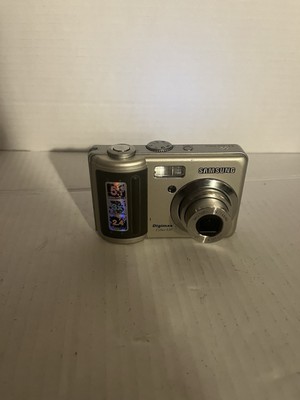 Samsung Digimax Cyber 530 5.1MP Digital Camera - Silver