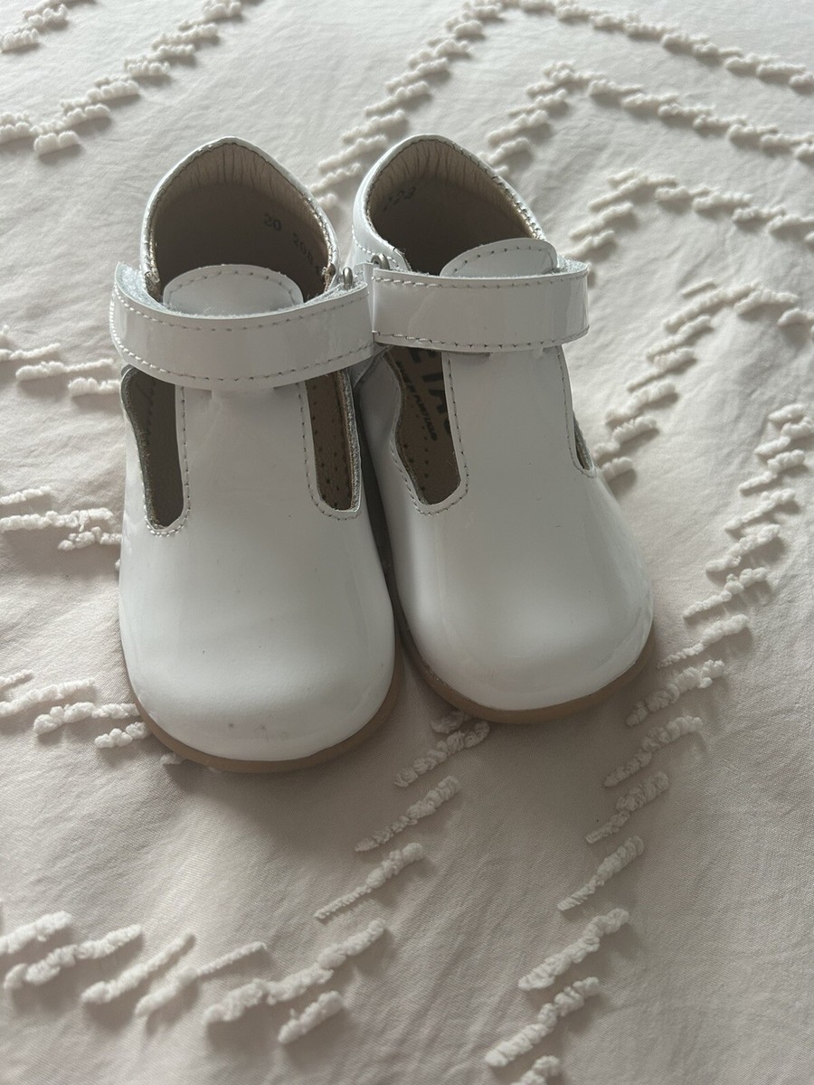 baby girl first walking shoes Size UK