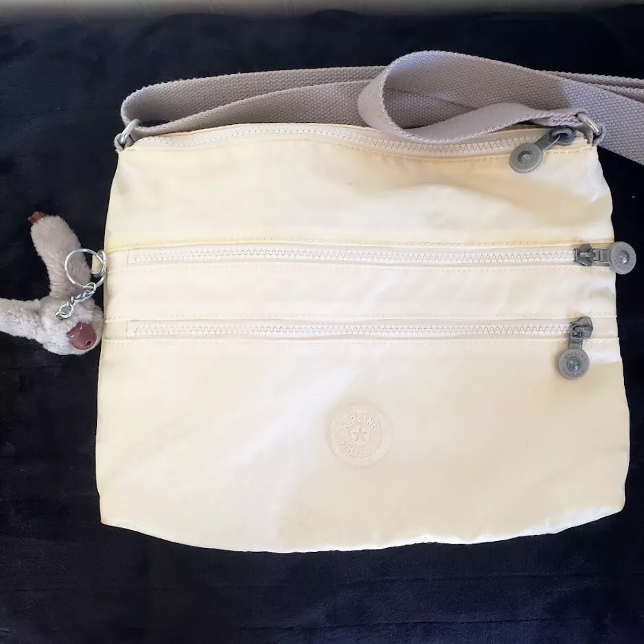 Kipling davina bag hotsell