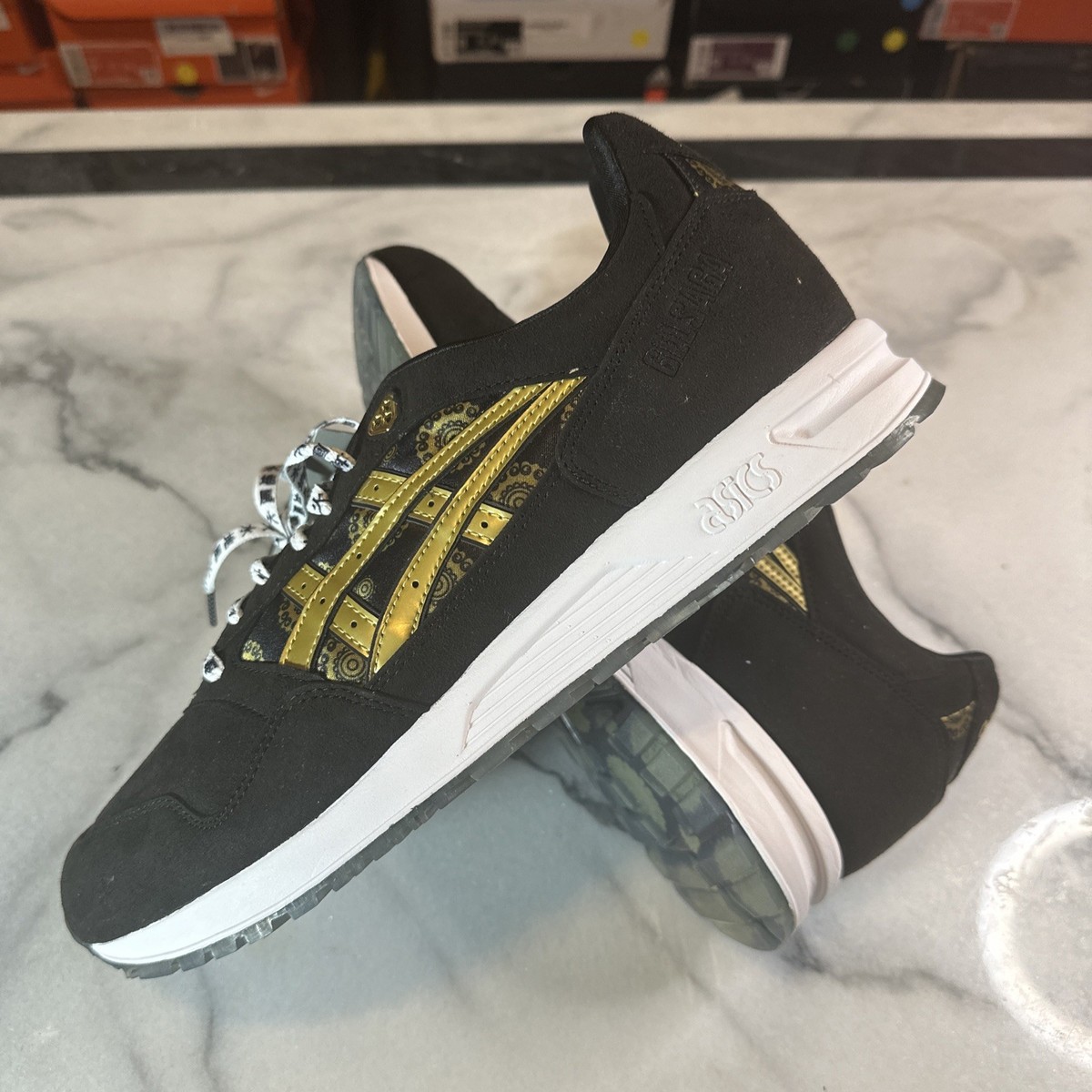 Gold Onitsuka Tiger Gel Saga RETRO NEW/BOX ASICS TIGER Men's
