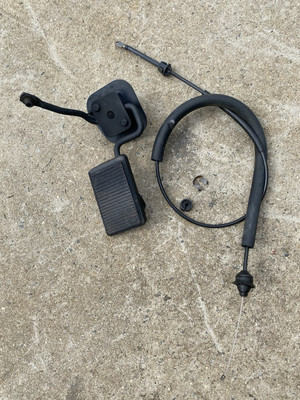 1989 CHRYSLER LEBARON COMPLETE GAS PEDAL /ACCELERATOR ASSEMBLY SHIPS FREE !!!!!