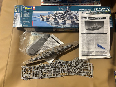 Revel 1/700 Tirpitz battleship BUILDERS SPECIAL 05099