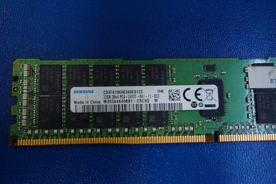 2 SAMSUNG 32GB DDR4 SERVER RAM 2RX4 PC4-2400T-RA1-11-DCO