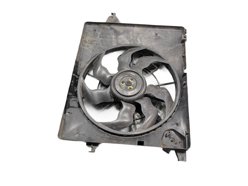 Hyundai Santa Fe 2013-2016 ventilador OEM con cubierta motor de refrigeración eléctrico Foto 2 de 4