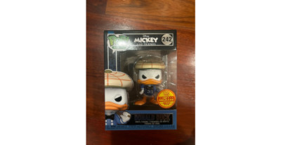 Funko Pop! Digital #242 Disney Mickey & Friends Donald Duck Legendary LE 1800