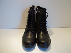 universal thread combat boots