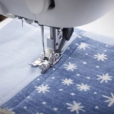  PFAFF 1/4" Quilting / Edge Stitch Foot with Guide IDT