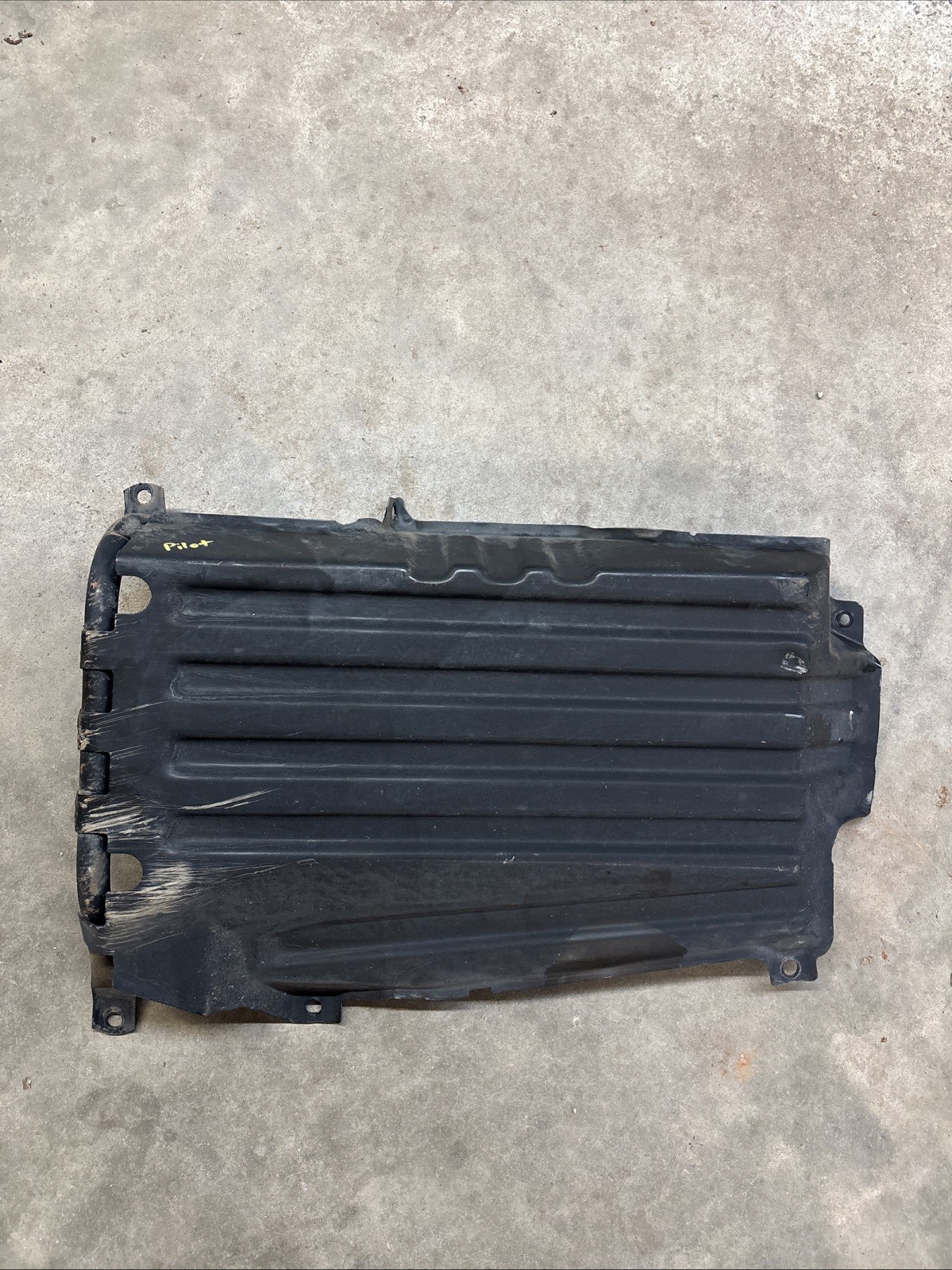 05-08 HONDA PILOT FUEL GAS TANK SKID PLATE METAL COVER GUARD SHIELD STEEL PANEL