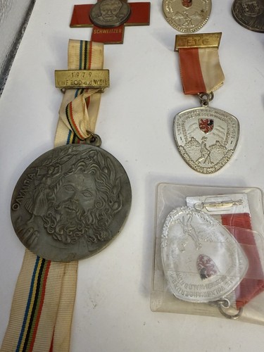 Lote de Medallas Volksmarch Alemanas Años 70 Zeppelin Olympia + Folletos - Imagen 4 de 9