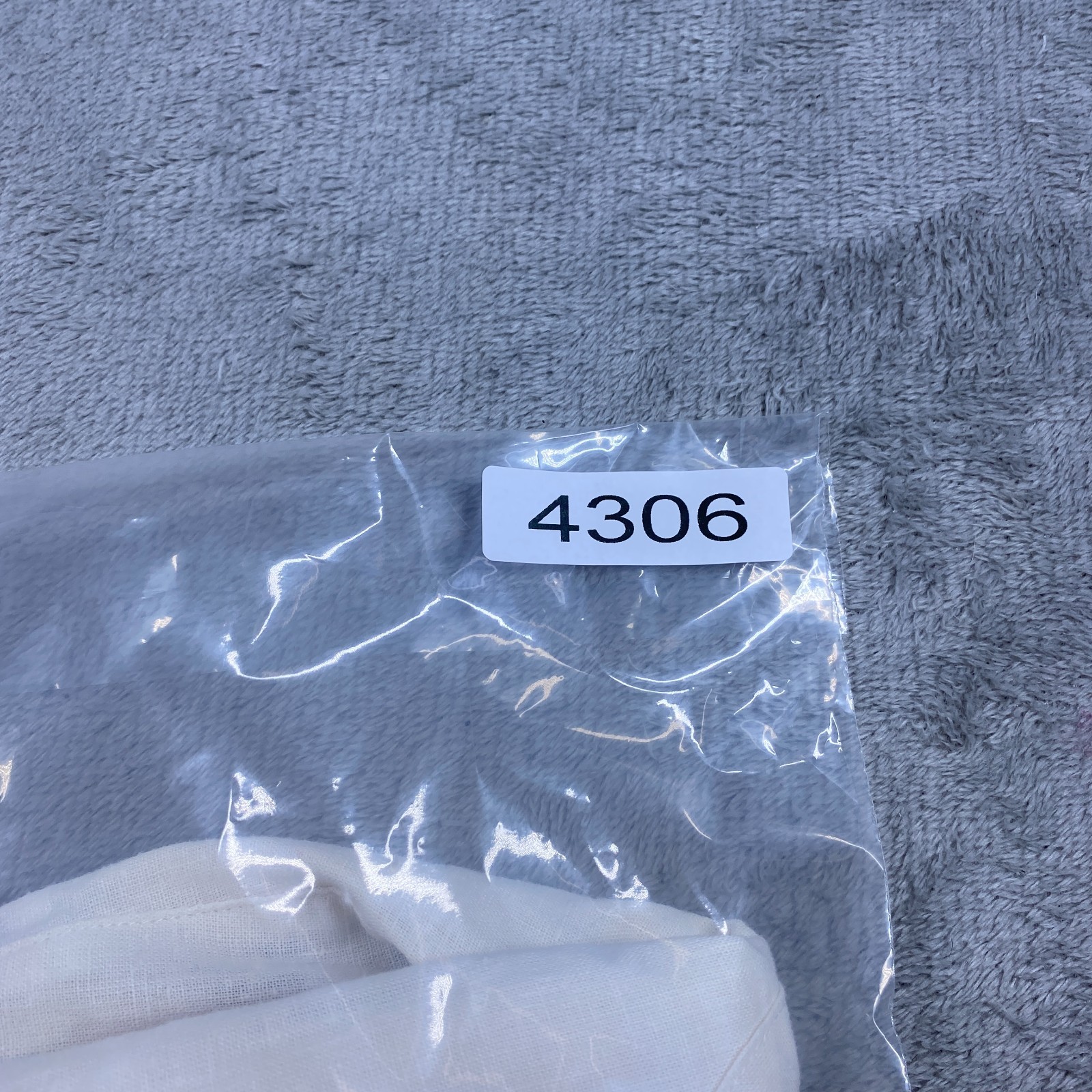 Patagonia Chino Cuffed Shorts Womens 12 Cream Off White Island Hemp Roll Up Cuff thumbnail 9