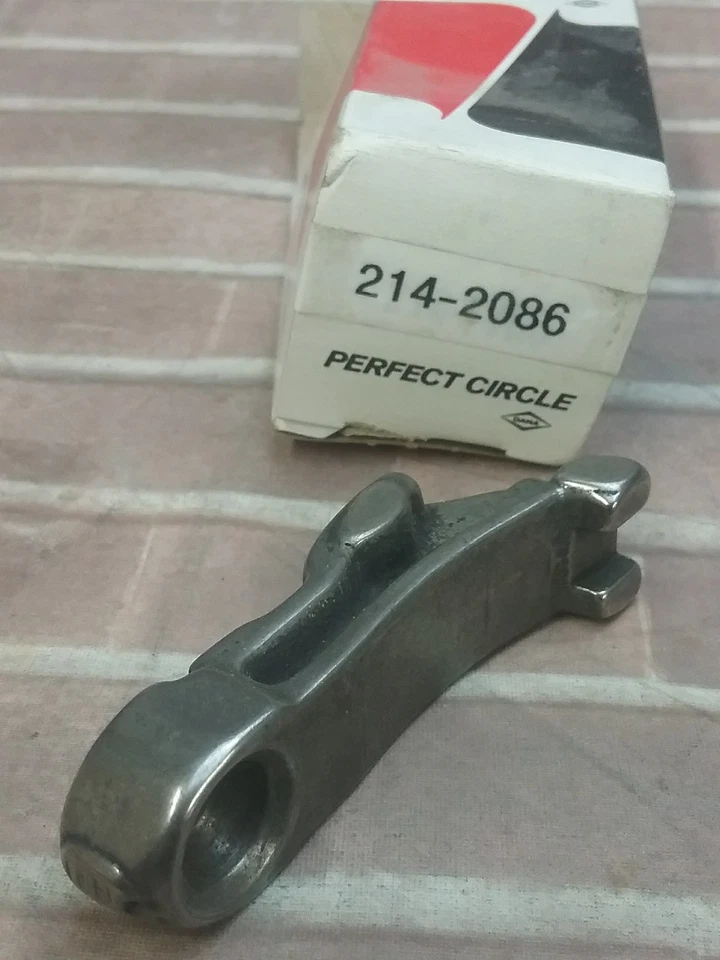 Balancín de brazo de motor Perfect Circle 214-2086 Foto 2 de 2