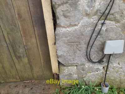Foto 6x4 Ordnance Survey Cut Mark Maesbury Diese OS Schnittmarke kann gefunden werden c2022