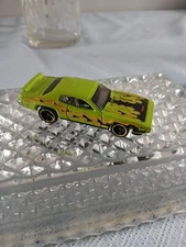 Hot Wheels Chrysler Group LLC 2011 v5294 GREEN with Black Flame Diecast Malaysia