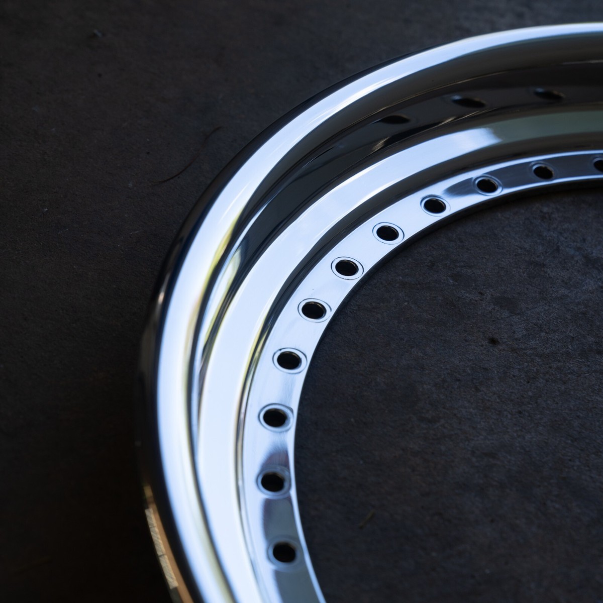 18 x 1.5 inch step lip outer polished forged 6061 WCI HRE ADV1