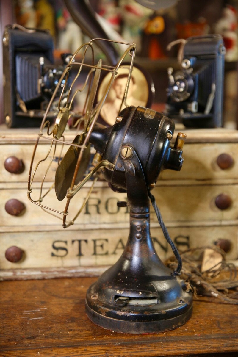 Antique General Electric GE Brass Blade Fan Industrial Brass Cage