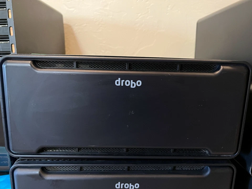 Drobo B810N 30TB 8 Bay Array w/ Qty X5 WD 6TB Purple Drives WD64PURZ - Image 3 of 4