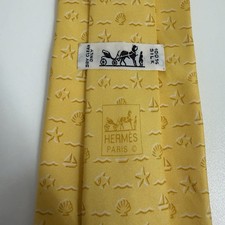 Hermes Men's Tie Seashells Starfish Beach Boats Yellow Silk 5106 HA 3.5" x 60"