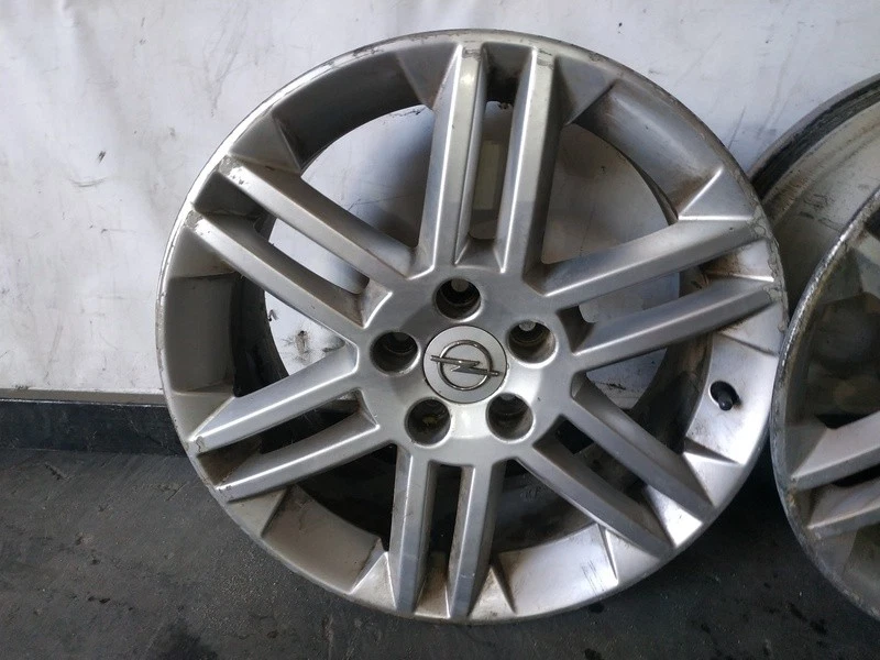 17 juego de llantas para OPEL VECTRA C BERLINA COMFORT 2002 445296 - Imagen 2 de 3