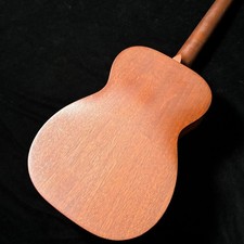 Martin 00-15 Acoustic Guitar Mahogany Body Rosewood Fingerboard With Case