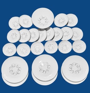 25 Vintage Style House Platinum Trim Plates & Bowls In Rhythm Pattern Fine China