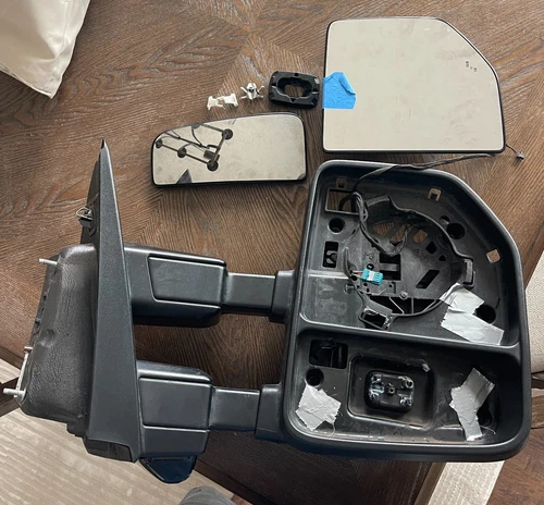 Ford F250 Platinum Towing Power Heated  Mirror with Camera