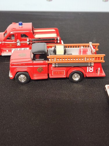 Vintagi Corgi Fire Heroes Gmc Mack B Pumper Lot Of 3 Firetruck - Picture 13 of 18
