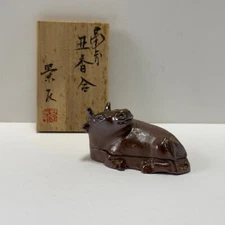 Japanese Tea ceremony Incense Container Kogo Bizen ware Cow w/box From Japan
