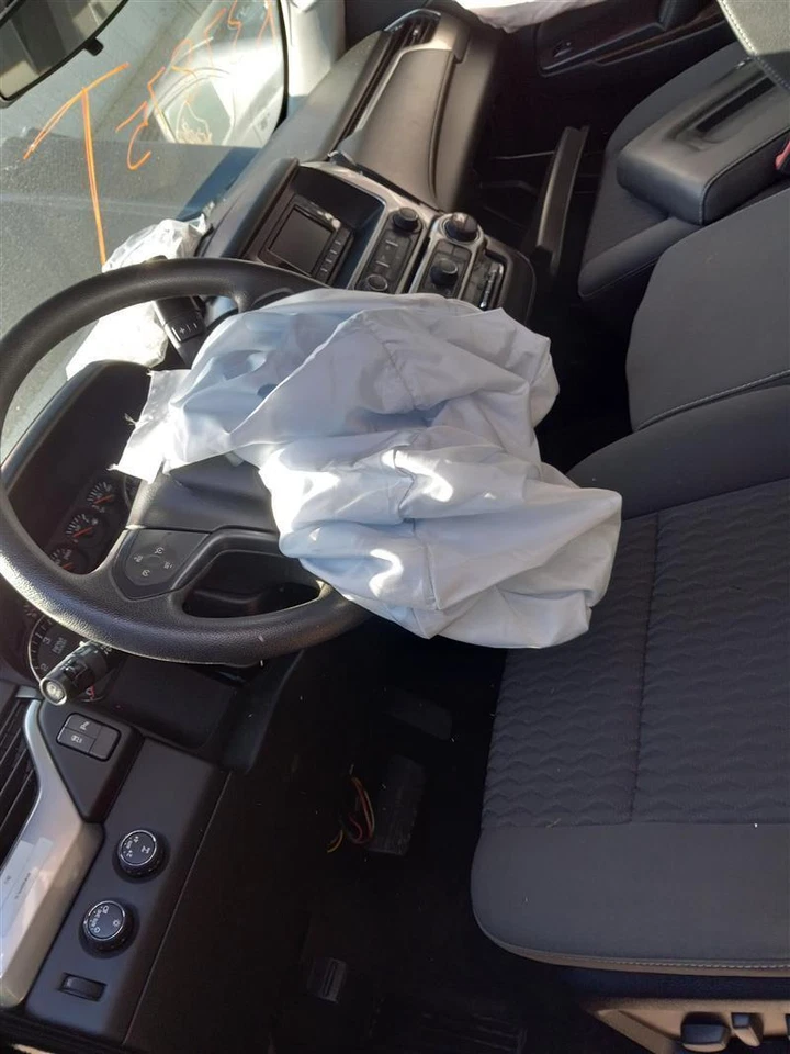 Chevrolet Suburban 1500 2016 velocímetro calibre OEM negro 170 k millas K37875 Foto 4 de 4