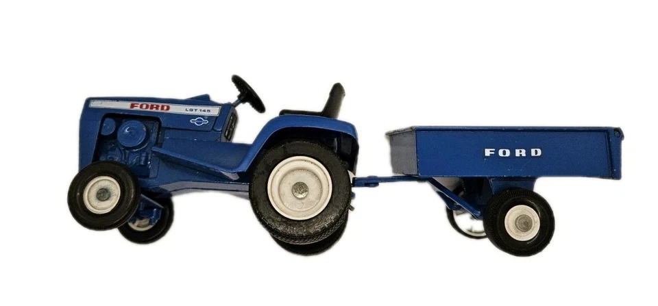 Remolque de volteo ERTL 1/12 azul Ford LGT 145 césped hidrostático jardín tractor  Foto 3 de 4