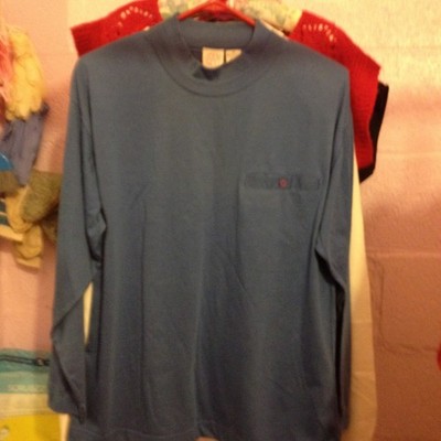 American Weekend long sl. padded shoulder dark blue shirt, Med. , pullover