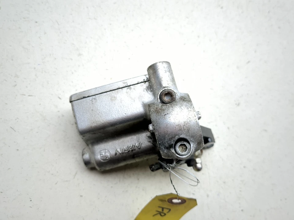 91-93 Suzuki GSX1100G GSX 1100 Right Front Brake Master Cylinder - Image 3 of 4