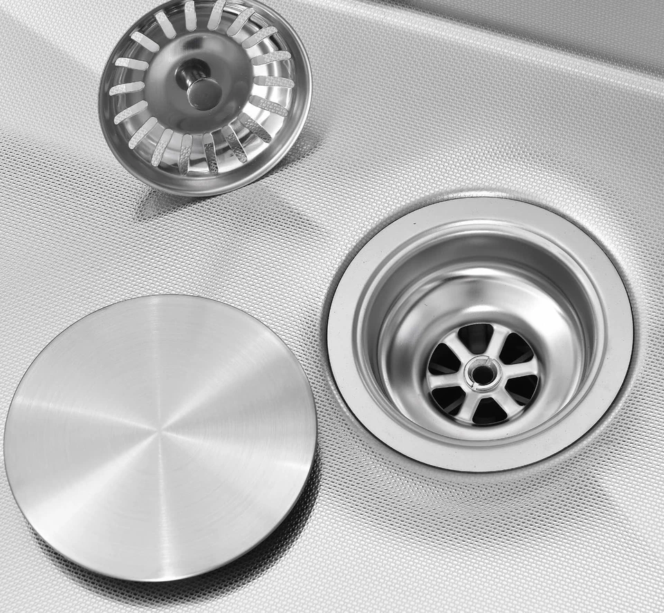 Fregadero de cocina de acero inoxidable de 33x22 pulgadas con combo de grifo Foto 4 de 4