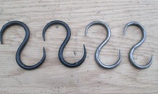 Mittelgroßer antiker Eisen S Haken Fleisch Metzger Balken Spiel hängend Töpfe Pfannen Haken