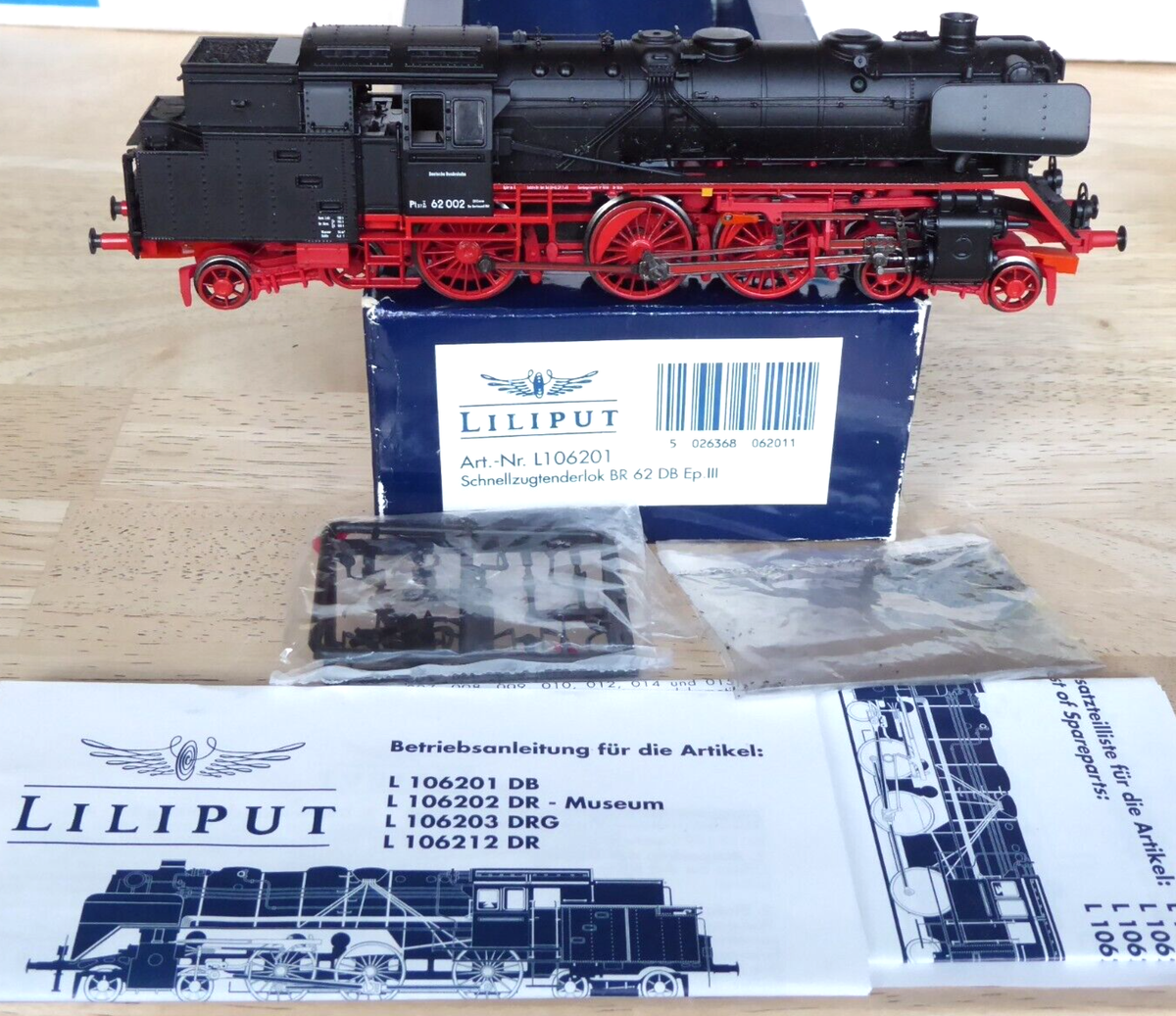 鉄道模型 LILIPUT FIRST CLASS L101432 Liliput 106201 H0 Tender Br 62 002 DB Epoch 3 with Dss, Lok of the